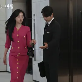 hong hae in 🧎#kimjiwon  #queenoftears #kdrama #fy #fypシ゚ #4u #xyzbca #fyppppppppppppppppppppppp 
