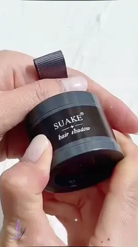 I applied a hairline powder to my sleeping colleague, and he was shocked when he woke up. This is so effective!#fyg#for you#good thing#share#suake hair shadow