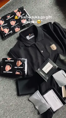 effort mana si yang ga enak🥰😍 #birthdaygift #kaospolo #dompet 