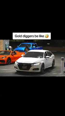 Gold digger prank 🤣#SAMA28 #usa🇺🇸 #uk #usa #spain #sayoutubers0 #italy #germany #creatorsearchinsights 