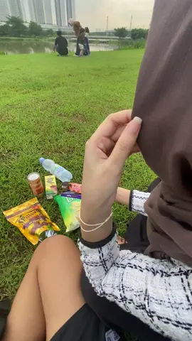 💃🏻#meikartacikarang 