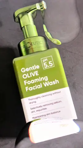 Sữa rửa mặt tạo bọt sạch sâu cho mọi loại da #suaruamat #suaruamattaobot #suaruamatchomoiloaida #suaruamatsachsau #danhaycam #chamsocda #skincare #drceutics 