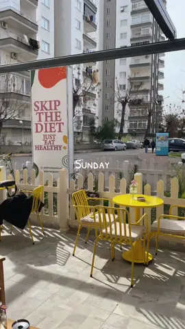 Mersin’de tatlı bir pazar sabahı ve çok minnoş bir mekan 🌞✨  #mersin #mersinmekanları #kahvaltı #tavsiye #mersin33 #daily #dailylife #CapCut 