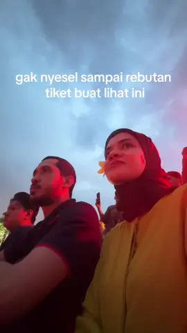 jogja emang magis #fyp #yogyakarta #jogja #prambanan #shintaobong 