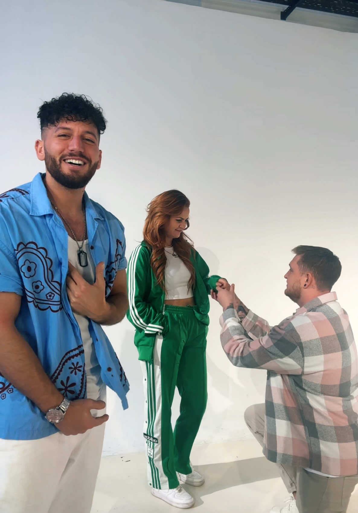 Wer freut sich auf das Musikvideo? 😍 diesen Donnerstag ist es soweit, benutzt den Sound ❤️ @Laberrhababer #liebeslied #köln #hochzeitslied #hochzeit 