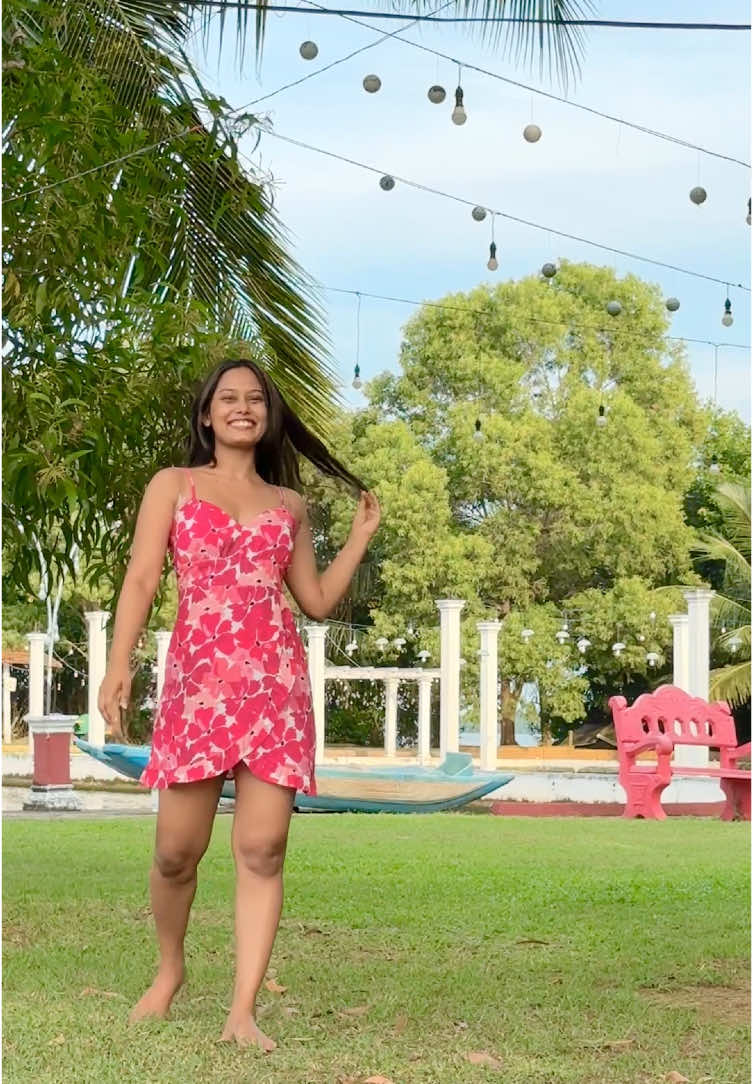 Napuru kolla🥰 DC:@Oshan Liyanage #foryou #tiktok #chathu_girl78 #trending #flyシ゚viral #fyp #dance #dancer #foryoupage #trend #tiktokviral 🩷