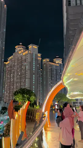 menikmati citylight sehabis hujan #citylight #citylightvibes #centralpark #centralparkmall #fyp #fypage 