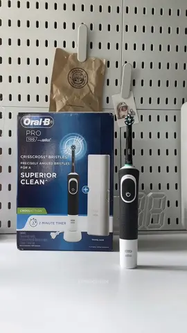 pov: you found the perfect electric toothbrush  #oralb #pro100  #oralbpro100 