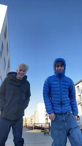 Hej og velkommen til vores nye kanal kammerater😊@Jeppe Woller @hectormagne👏 