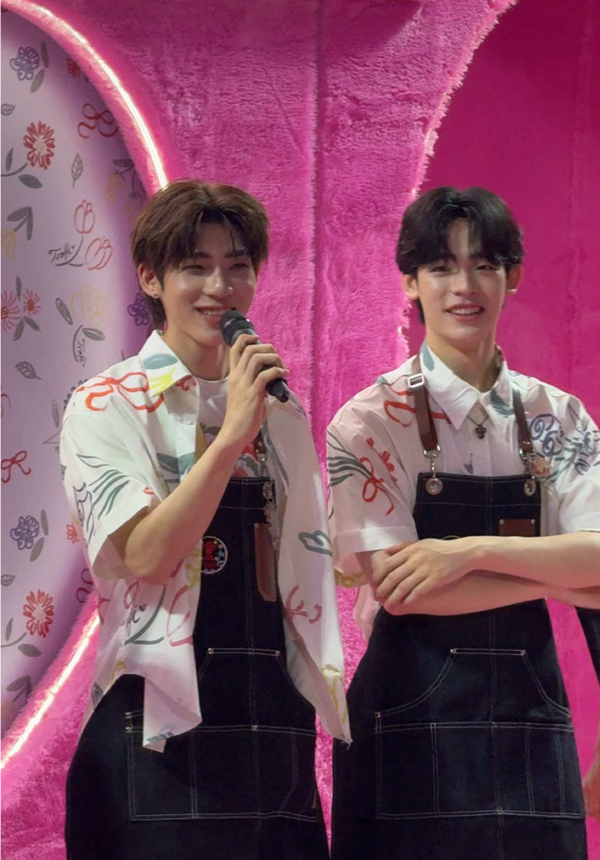 พี่ป๋อกับน้องตี๋ 🤏🏻🤏🏻💘💘 #TROFIFlowerLovexPorTeeTee #PorSuppakarn #twnpich #ป๋อตี๋ตี๋ #porteetee