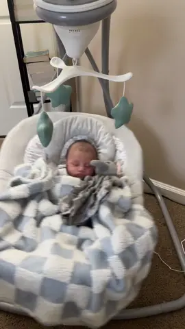 1 month old #sleepingbaby #baby #swing #chill #relax 