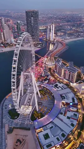 Dubai city🇦🇪#dubai🇦🇪 #dubai #NewYorkCity #NYCVibes #TravelToNYC #BigAppleAdventures #UrbanExploration #NYCDreams #MustVisitPlaces #USAExploration #NYCLife #TrendingNow #newyork #nyc #nyctiktok #america #Best_places_to_visit_in_nyc #vibes #typ #skynyc_ny_usa 