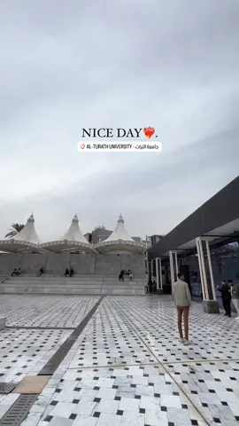 احلى شي بالجامعة شنو🫣😂.#العراق #بغداد #جامعة_التراث #المنصور #مطر #اجواء #dose #fyp #foryou #viral #duet #تخيل_هذا_المنضر❤️ #نبيل_الاديب 