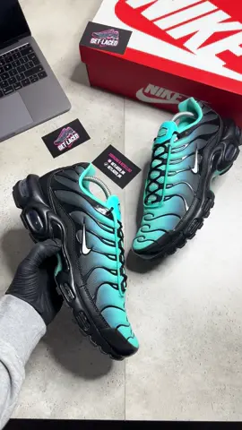 Aqua Fades 📸🔥. • Nike Air Max Plus TN - Aqua Fade   • UK9 In Stock Now 🛍️ • Instagram - Getlaced_uk 💻  —————————————- #nike #nikeairmax #fyp #viral #nikeairmaxplus #niketns #95s #tns #110s 
