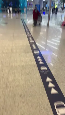 وصولنا في مطار جدة الدولي #طرب 