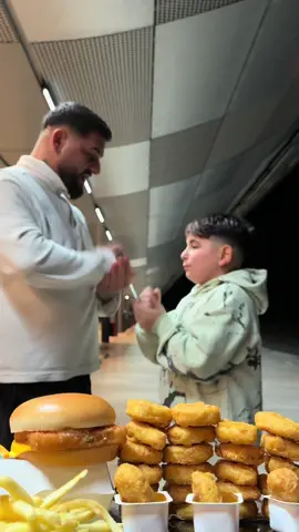 FOOD CHALLENGE!😍🤤 #fy #foryou #foryoupage #foryourpage #viral #xybca #fyp #FoodLover #eat #FoodTok 