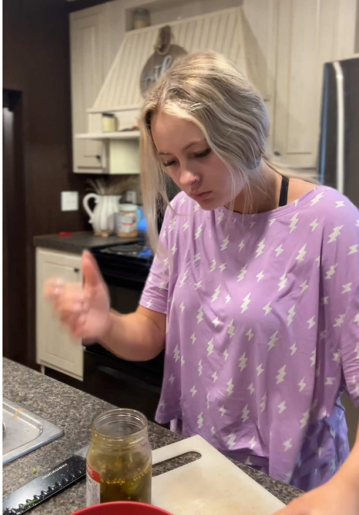 yall im about to just try out the carnivore diet. who was done it? pros and cons?? give me ALL the details! #sahm #morningroutine #healthy #diet  