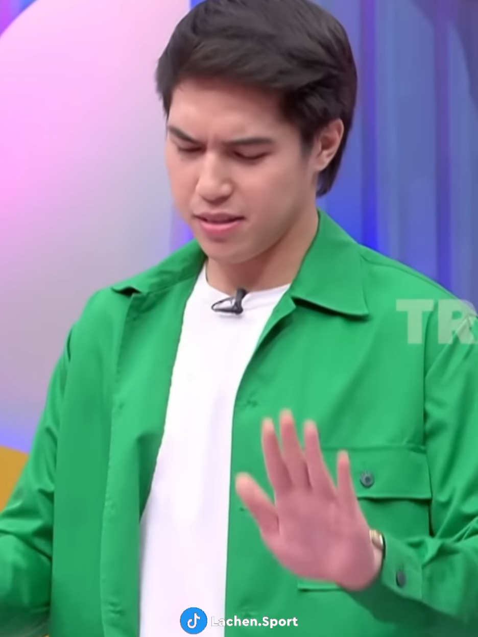 El Rumi dengan kelebihannya  #arisantrans7 #suryainsomnia #elrumi #haruka #gilangdirga #adieztyfersa #deswitamaharani #arisan #fyp #fypシ 