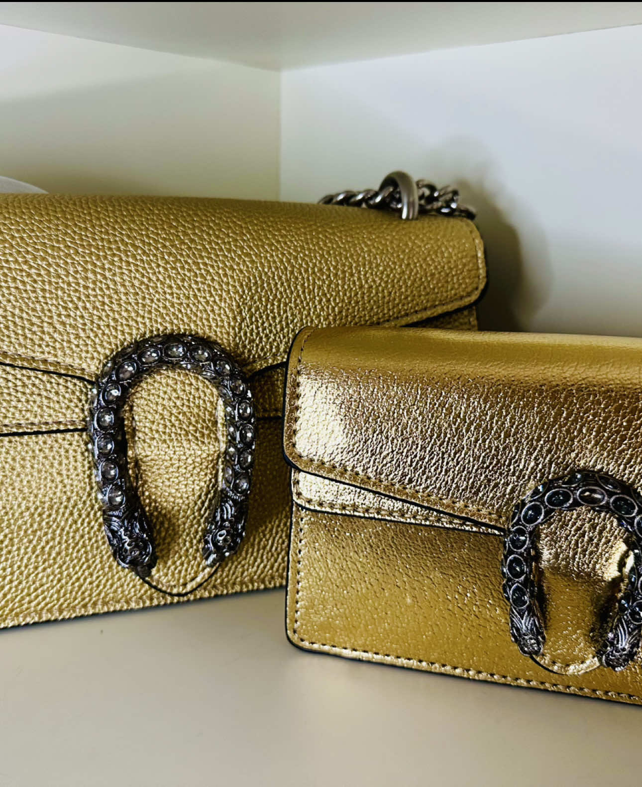 GUCCI👜 . . . #gucci #guccibag #guccilovers #bagslover #perfectgift #luxuryfashion #modaexclusiva #fashionstyle #dorado 