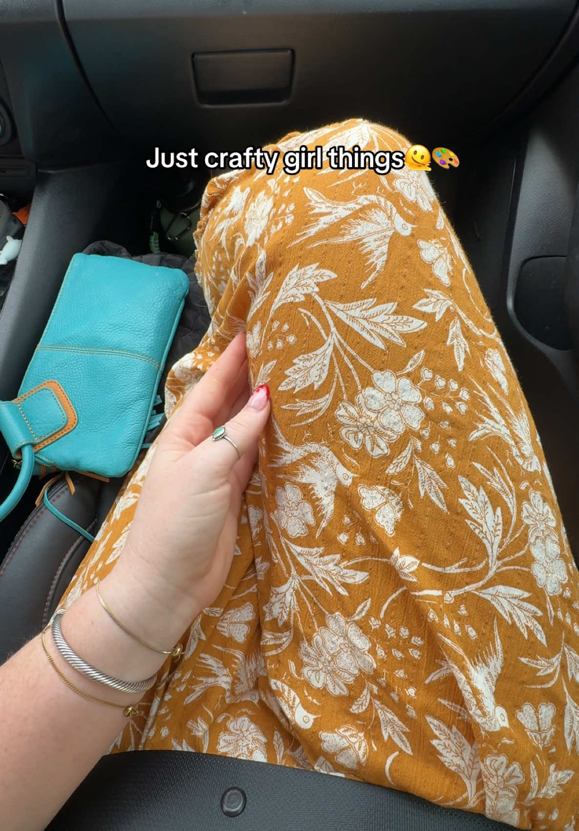 Looking all nice on the way to an event & then- 👀🤭🎨 Lol. can’t hide the crafty girl inside #fypシ #crafty #relateable #foryoupage #trendingaudio 