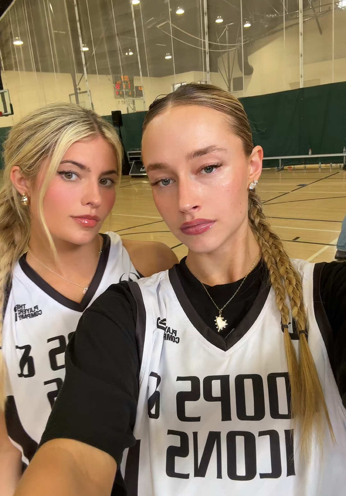 👀🏀 @Hannah White 
