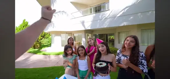 Part 4 A amiga falsa da Maitê veio na festa sem ser convidada. . . . . . #tropadojc #jc #joaocaetano 