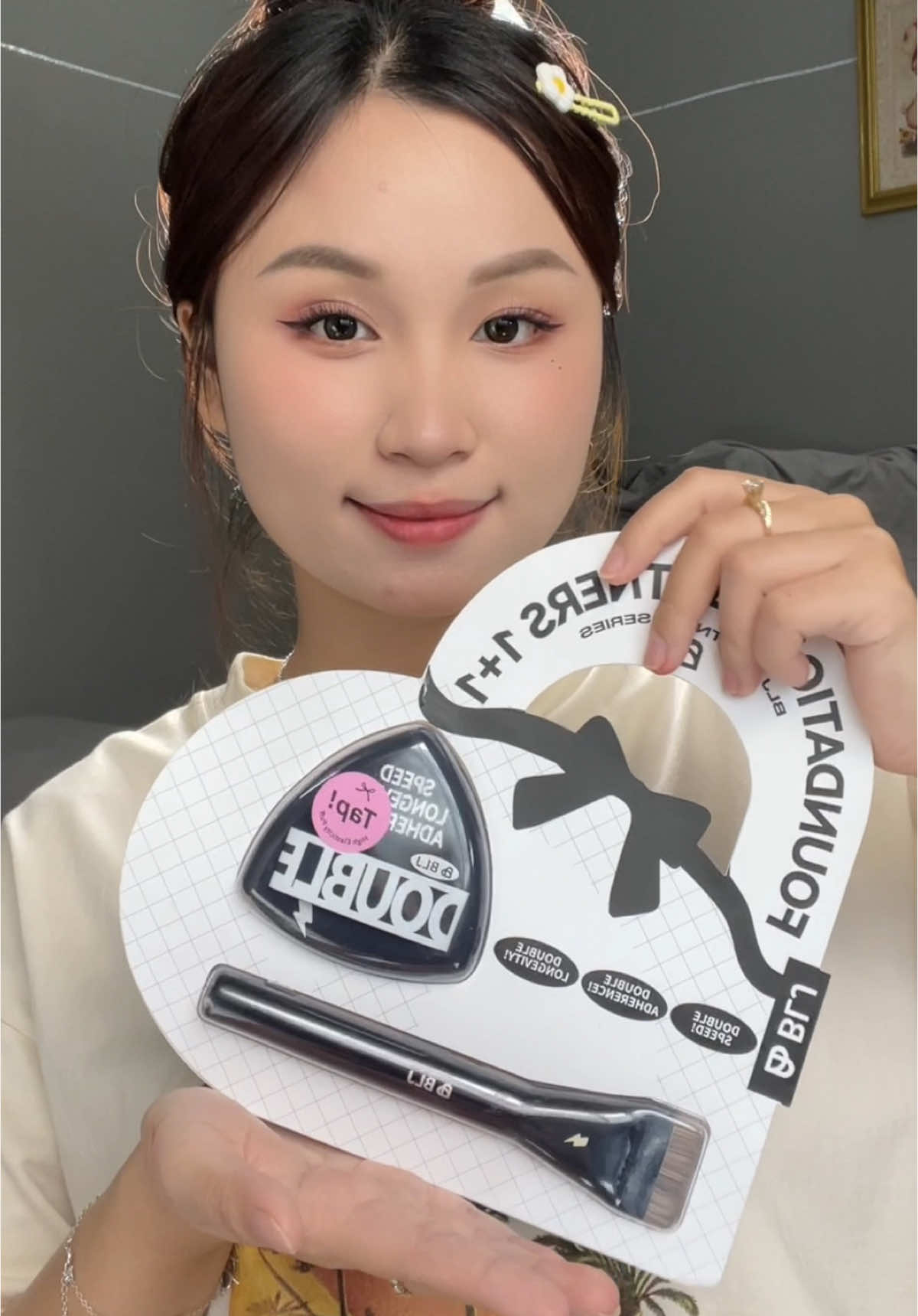 Set mút & cọ nền này của BLJ xài siu thích lun 💓🥰 Mấy bà đang muốn 1 lớp nền mỏng nhẹ thì rất nên thử nhaaa #blj 