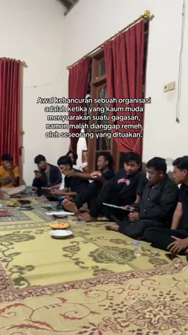 Dikompakne kabeh, ben desone iso maju.   #karangtaruna #karangtarunaindonesia #wonogiri #organisasi #rapat #fypシ゚ #xybca 