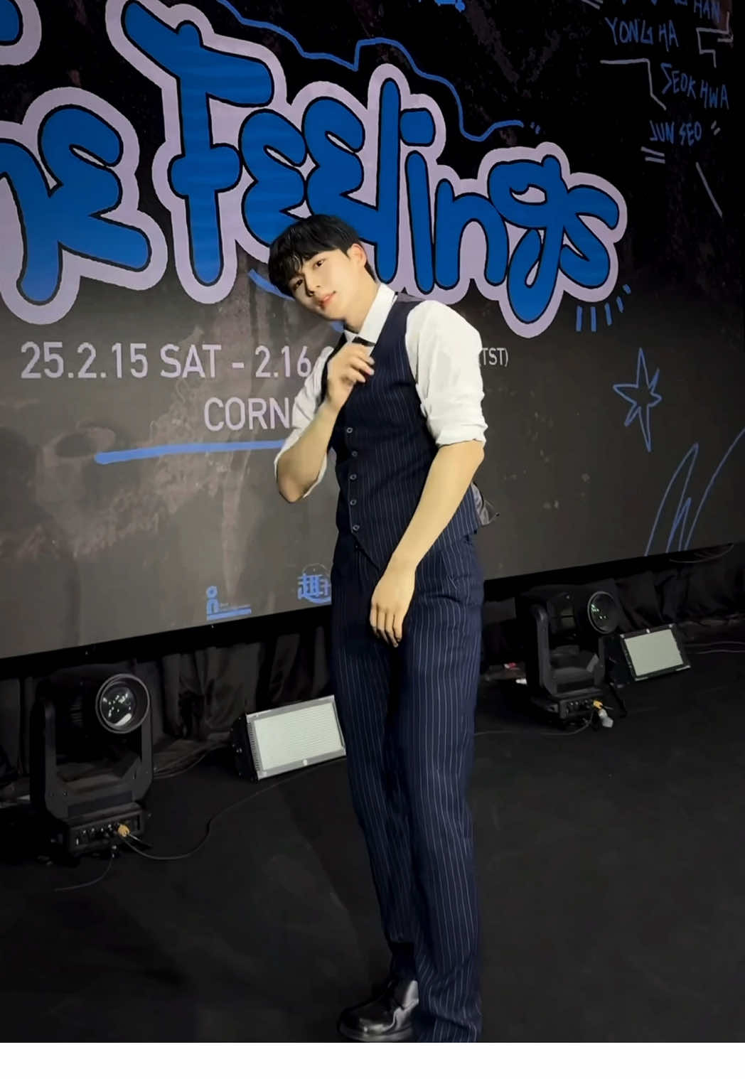 Spice it up up up, hold up🫢 #위아이 #WEi #김준서 #KIMJUNSEO #TheFeelings #NOTENOUGH