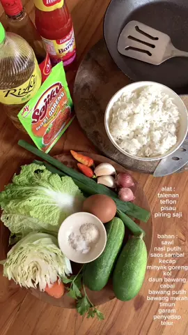 😭#uprak #praktekmasakmemasak #janganfypplis #reseptiktok #nasgor 