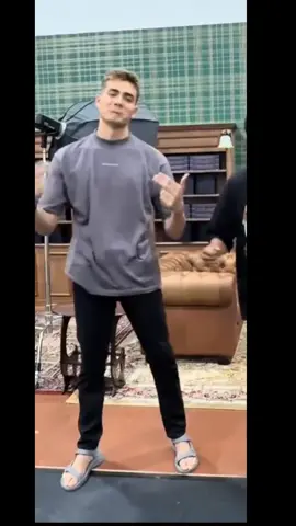 bikin ngakak liat aisar joget  hhhhhhh🤣🤣🤣😭😭😭