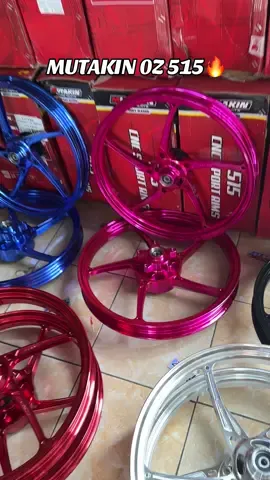 READY YANG KALIAN TUNGGU😍 Mutakin OZ 515 Ready Singel disc & Doble Disc Siap custom kan ke semua motor kalian bosku #mm_wheels  #supermotoherex #wheelsetsupermoto #wheelsetninja2tak #variasimotortulungagung #tokowheelsetmurah #kawasakininja #ninjass #rxking #crfindonesia 