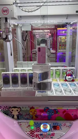 Day 18:Draining the Arcade Boss’s Wallet!#clawmachine #arcade 