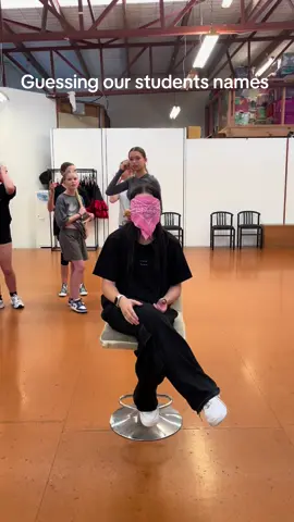 WOAH first tik tok for DD! 🌟💃🏽🤝🏼 #fyp #nz #dance #guesswho 