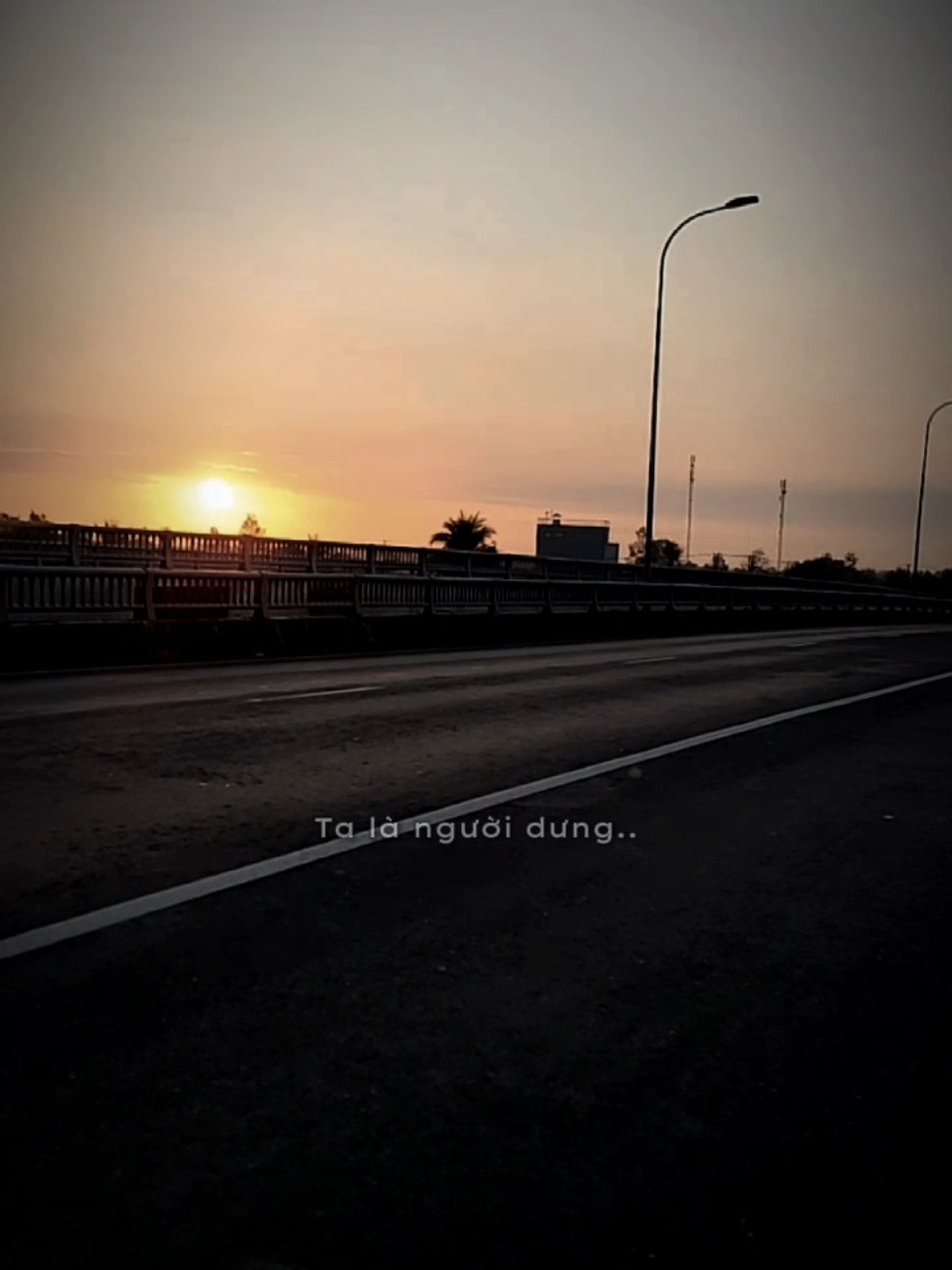 #CapCut Đau lòng không ?..ta là người dưng lỡ yêu...#nhachaymoingay #SBTentertainment #keluytinh #ngabayhaugiang #confide_one 