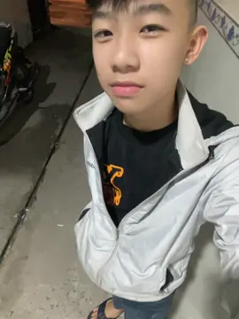 chiếc áo thay màuu #xhtiktok #trending #xh #xuhuongtiktok #viralvideo 