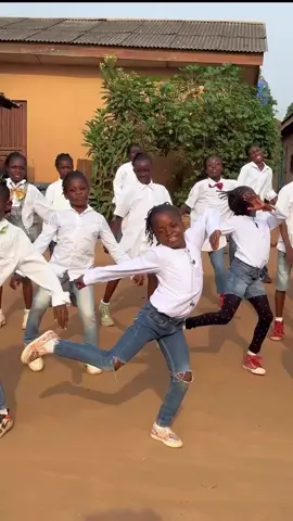 #michaeljackson #dance #kidsontiktok #BlackTikTok #fyp #fypage #viral #BlackTikTok #fypシ゚viral #fypppppppppppppp 