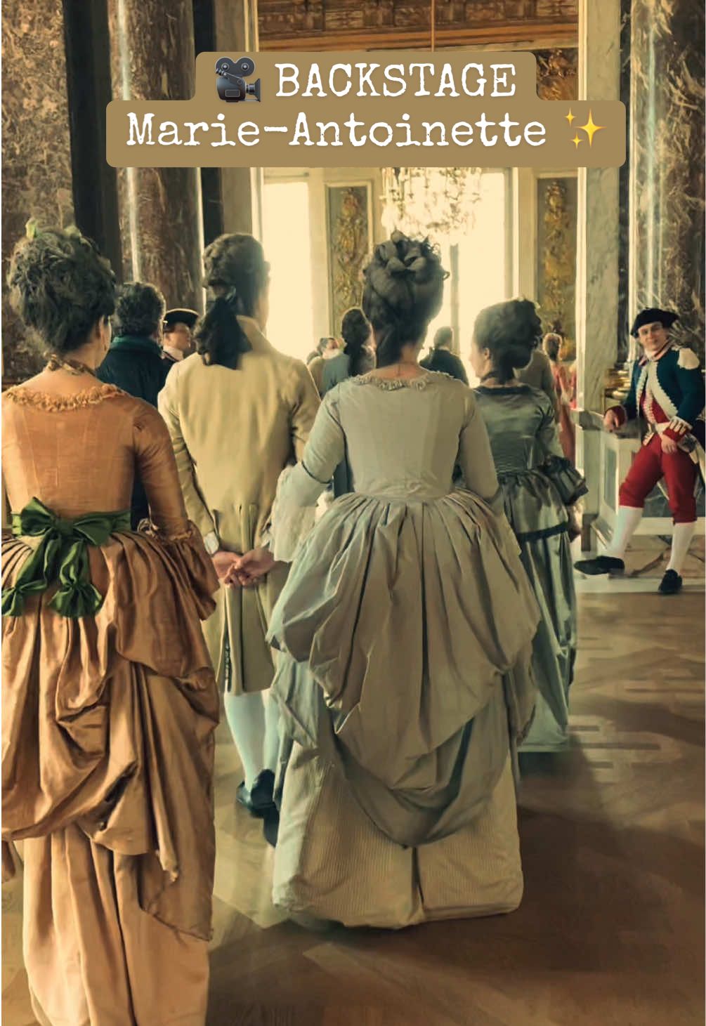 “👑🎥 Retour sur les Backstage de la série #MarieAntoinette  Dispo Now sur @CANAL+ ! 👀 #onset #behindthescene 🎬✨  #canalplus #versailles #palaceofversailles #serietv #frenchhistory #chateau #epoque #historic 