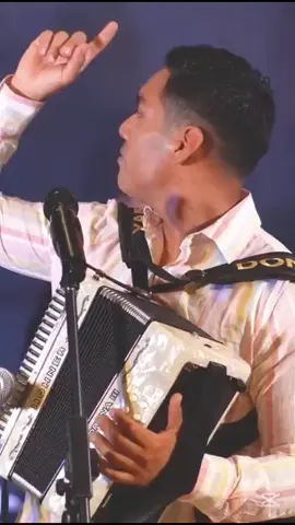 #donnieyaipén #perú🇵🇪tiktok #videooficial #envivo🔴 #fvpシ♡ #Cumbia #parati 🎶👍👍#tributoalizandromesa🇨🇴 #musicabailable🕺💃🎶 #conmuchocariño🎊🎉 