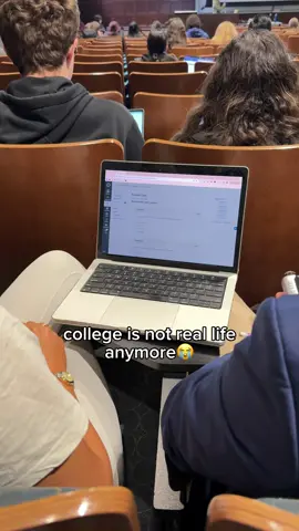 bruh😭