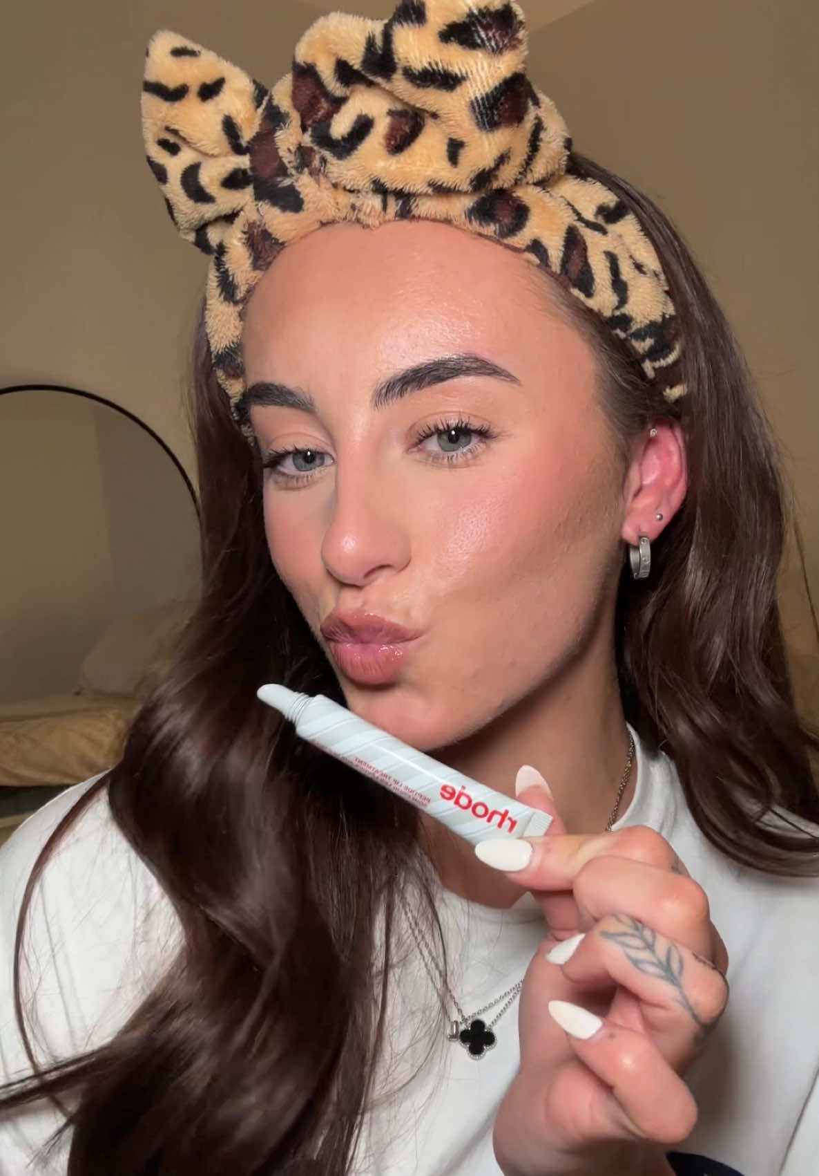 Lip Combo of DREAMS💗 -REFY Liner in Rosewood -RHODE peptide lip treatment in peppermint  @RHODE @REFY  #rhode #rhodeliptreatment #rhodepeptideliptreatment #lipgloss #lipbalm #fyp #lipcombo #lipliner #refyliner #refybeauty 