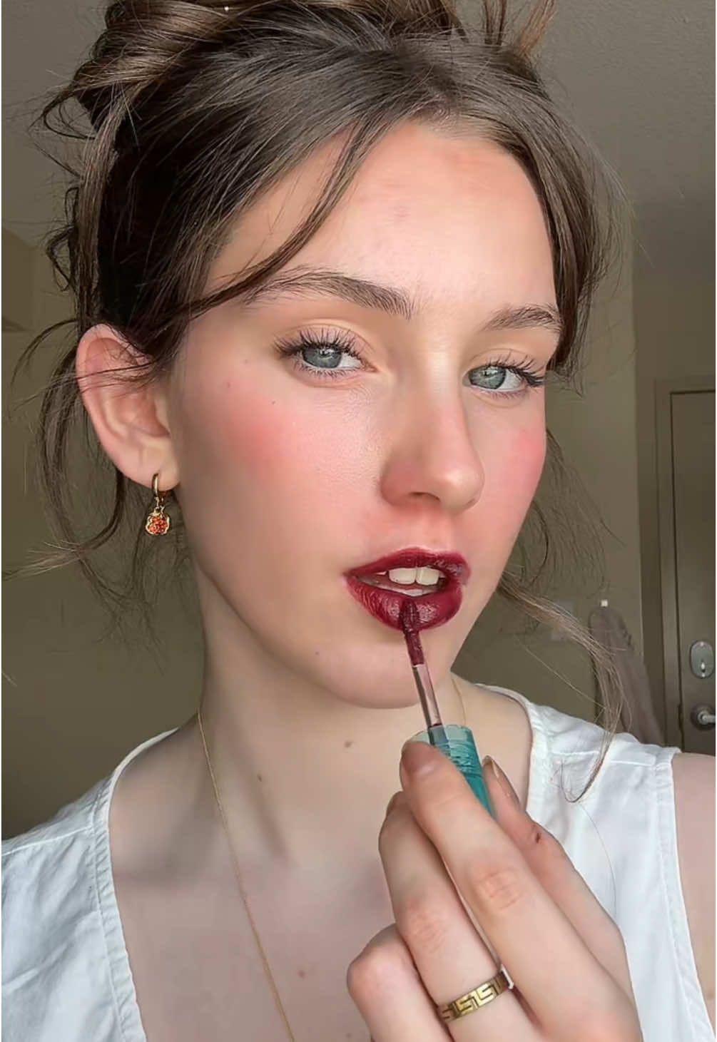 It lasted all day and didn’t transfer. I give it a 9/10. colour is stunning, but the texture is a little funny   ##lipstick##lipstain##viral#c#creatorsearchinsights