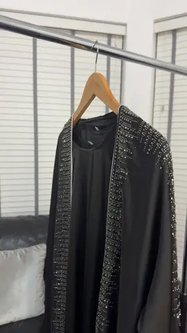 3 piece set! (Belt included) DM on Instagram for more information xx Instagram: sumayya__collection  #partyabaya #eidabaya #occasionwear #modestfashion #blackabaya