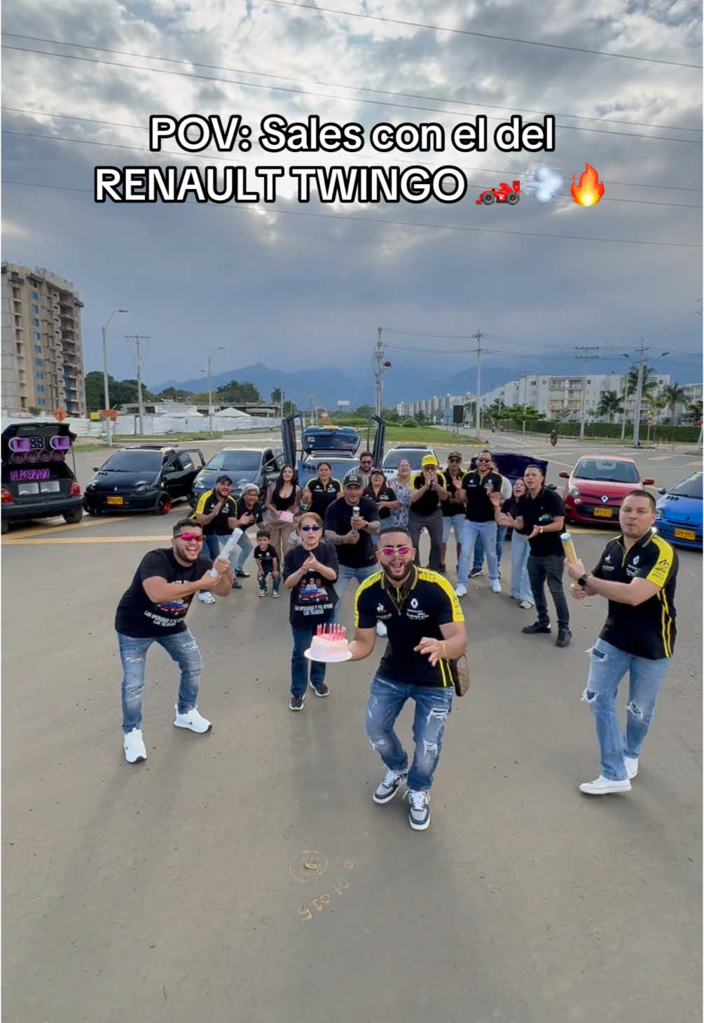 Renault TWINGO - lo más Fresa 😍🚀😮‍💨🏎️💨😂 