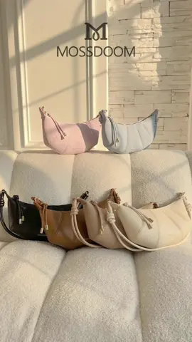 Obsessed with the Cressida bag!😍#fashion #fyp #giftideas #shoulderbag #crossbodybag #slingbag #bagforwomen #womenbag #mossdoombag #mossdoom #trending 