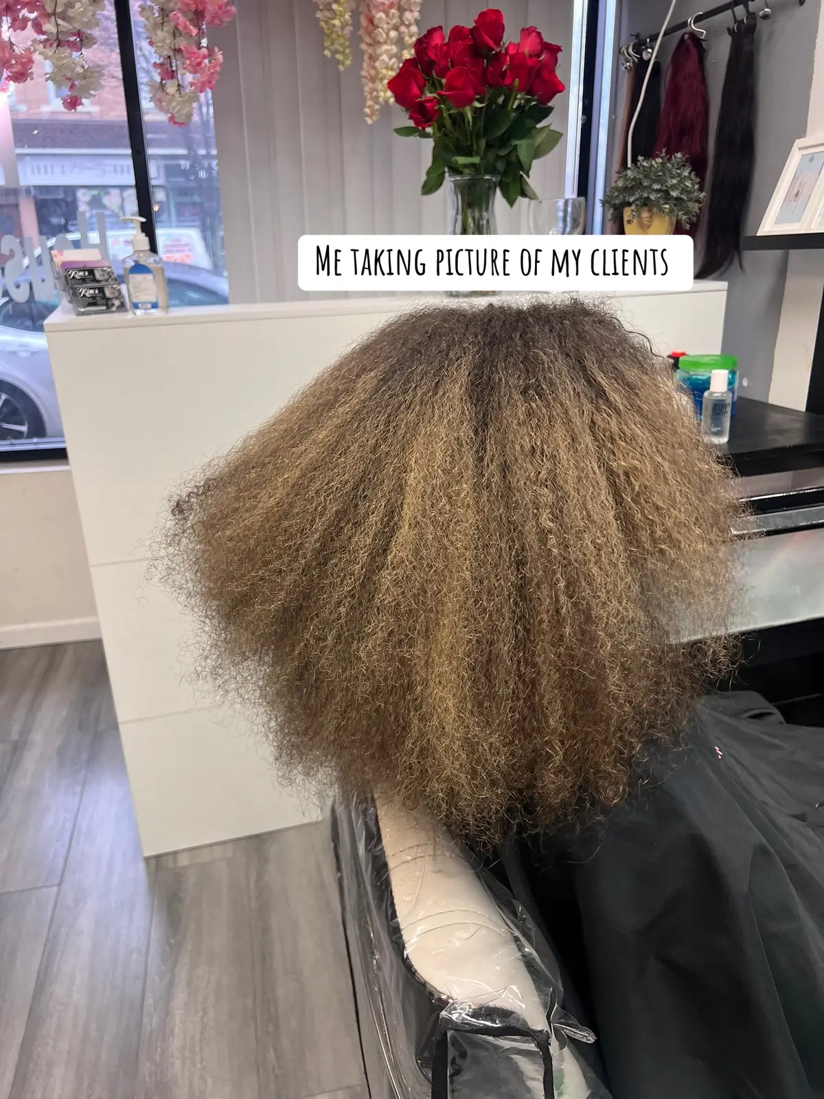 Again and again until i get the right shot 😂  #hairstylist #hairstylistsoftiktok #curlyhair 