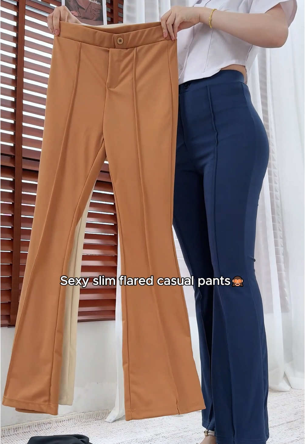 I finally found a pair of stretch casual pants that are comfortable and good-looking for my commute!🛵🛵#saturdaygirlsho #slowmo #trending #foryoupage #fypbell bottoms #casual pants #stretch pants #yoga pants #sexy
