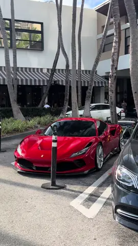 Insane Ferrari😩