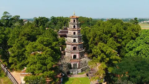 Chùa Thiên Mụ - Ngôi chùa thiêng liêng bậc nhất xứ Huế #chua #chuathienmu #hue #diemdentamlinh #linhthieng #vanhoatamlinh