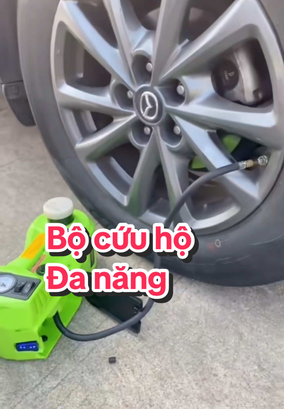 Bộ cứu hộ oto đa năng: nâng kích gầm, bơm lốp, tháo vít… #phukienoto #bocuuhootodanang #kichgamoto #phukienxehoi #xexinhxexin 